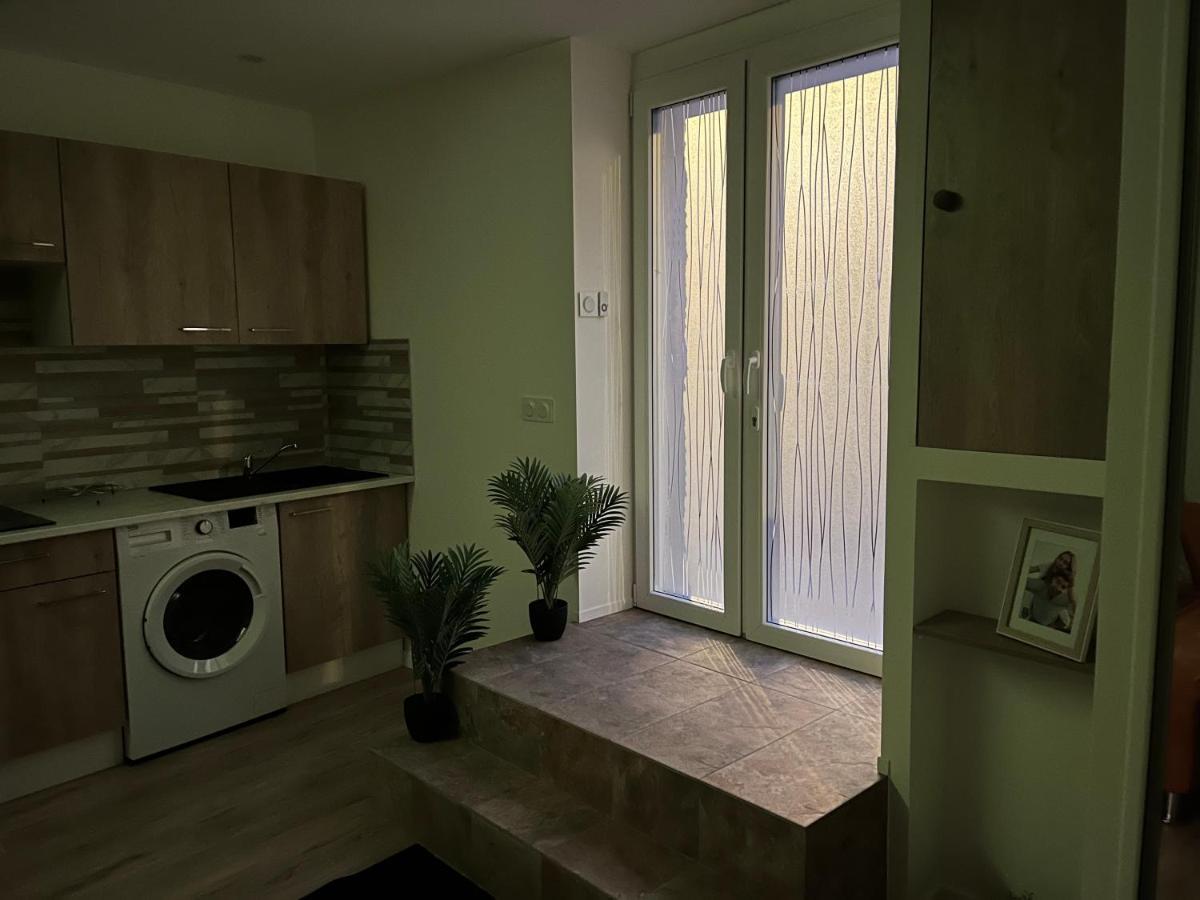 Appartement Luxe Jaune Сент-Этьен Экстерьер фото