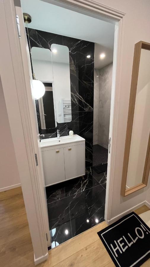 Appartement Luxe Jaune Сент-Этьен Экстерьер фото